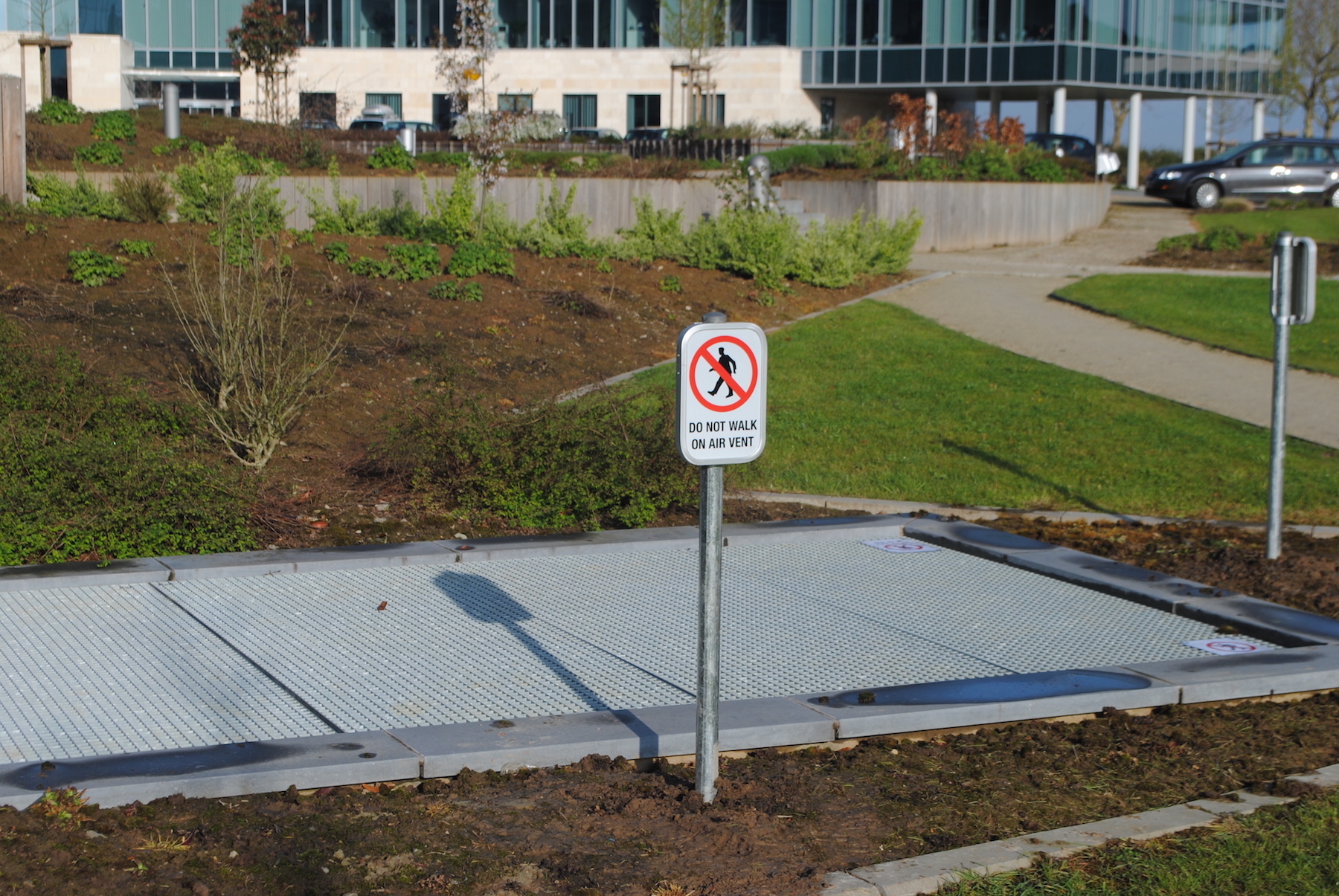 Social building signs